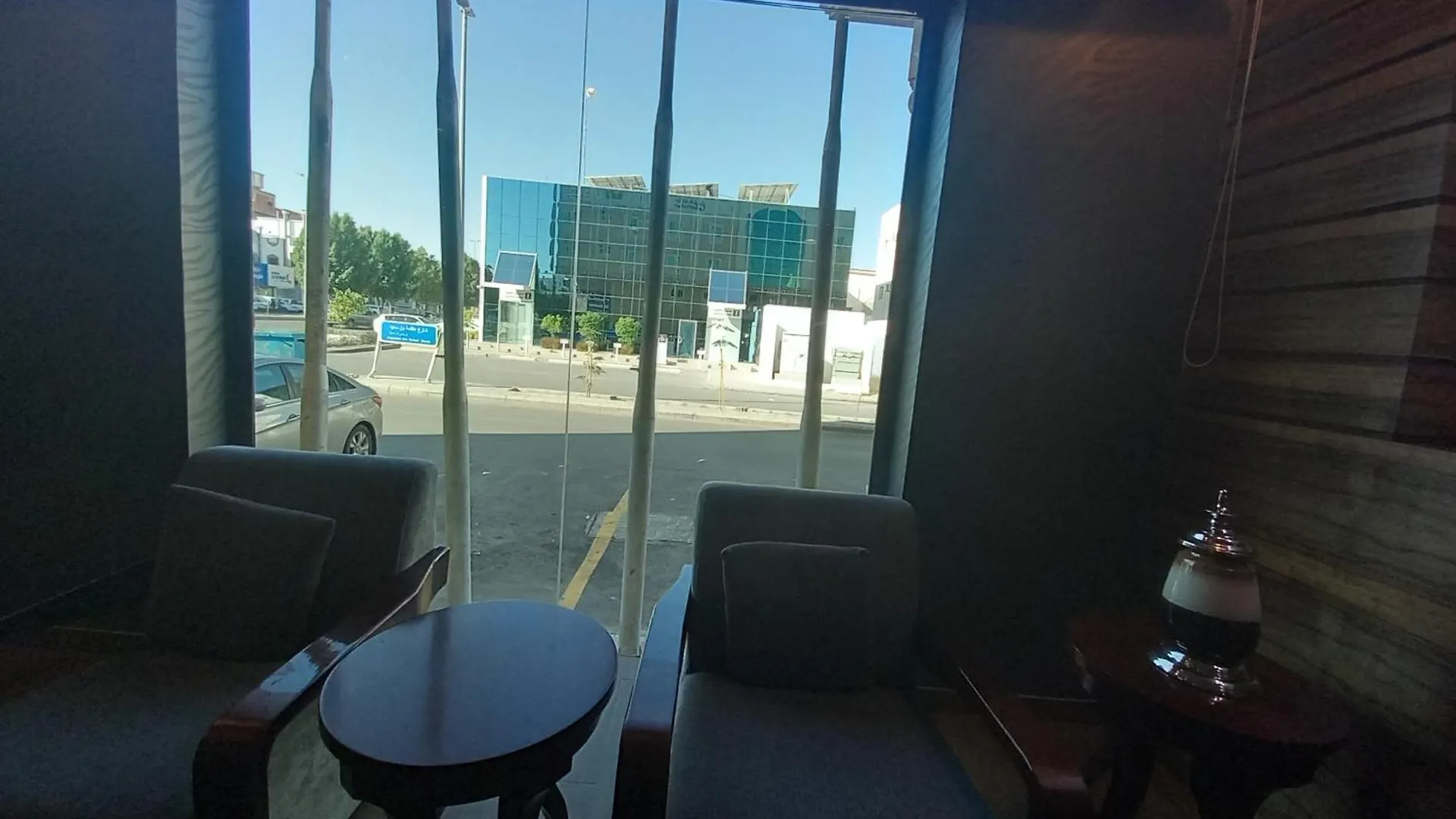 يودل للشقق المخدومة Dzsidda